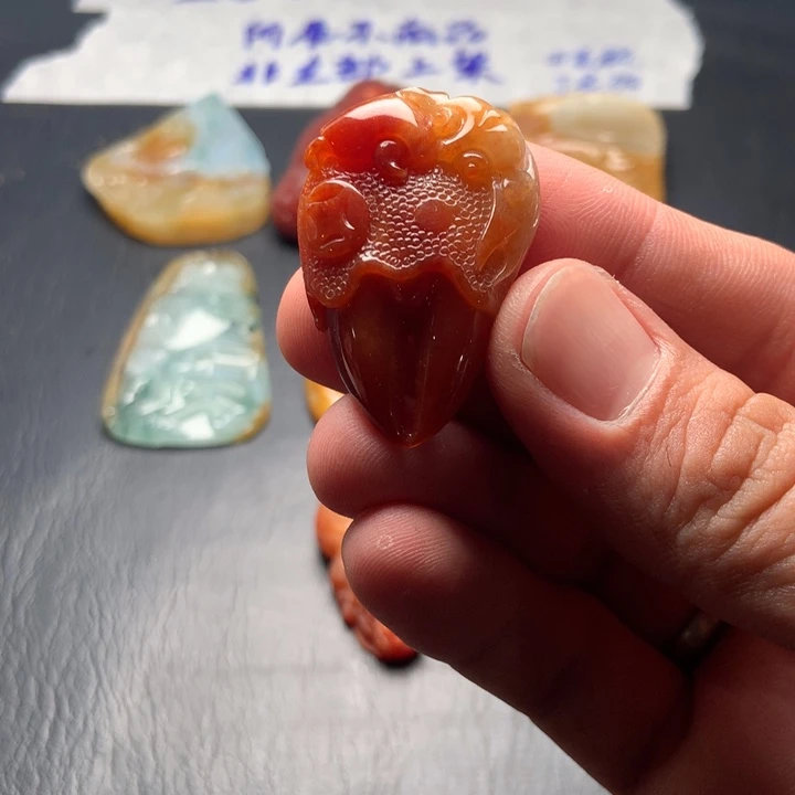 定制翡翠未镶嵌翡翠