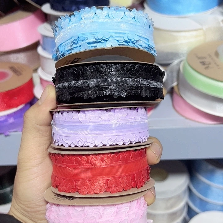 1.5的双边爱心纱粉蓝紫黑色大红各20码材料