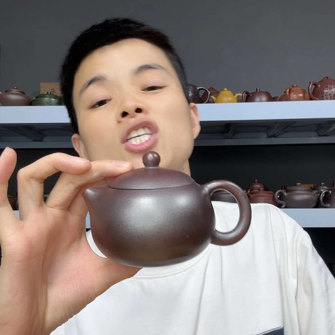 茶壶底槽青民间手艺人全手工制作