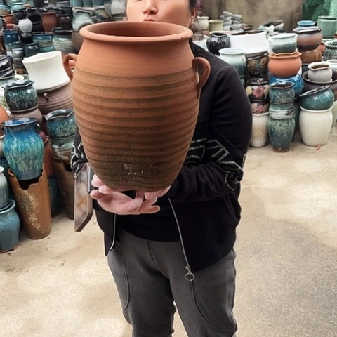 口22高31瑕疵底裂一个盆子。