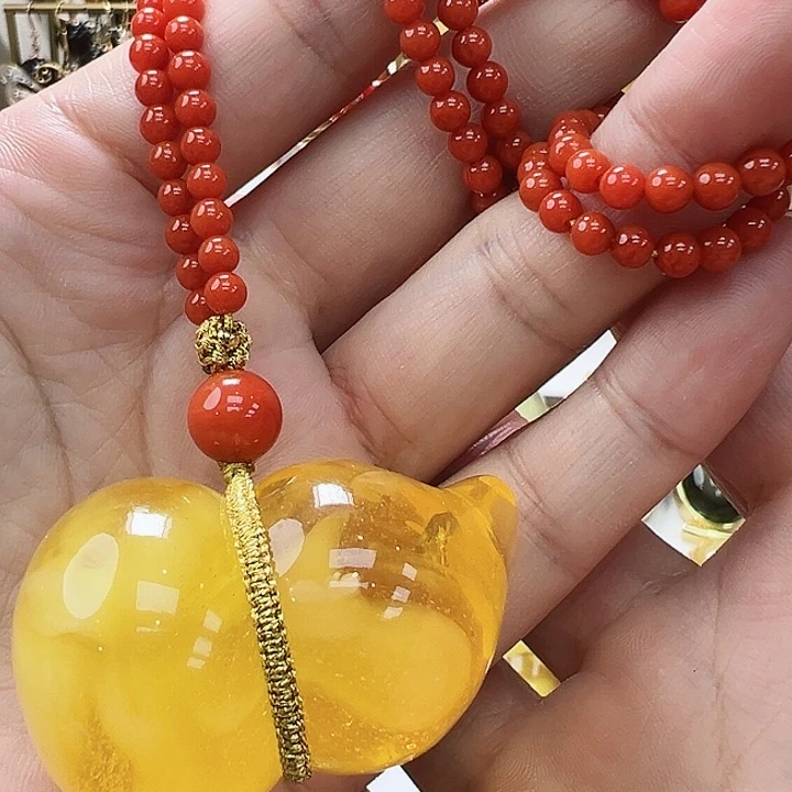 琥珀未镶嵌珠宝奇石
