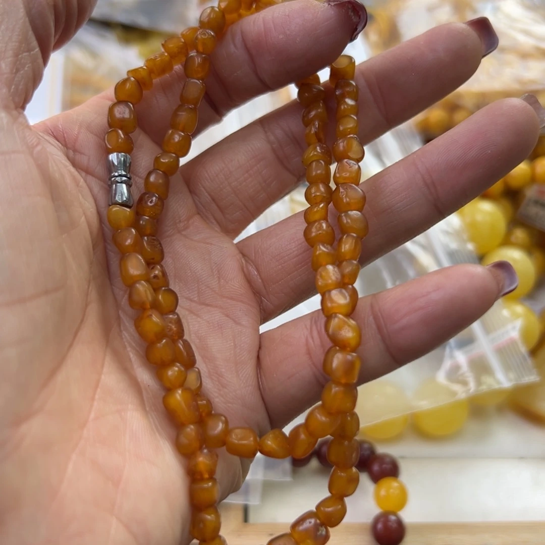 琥珀珠宝奇石未镶嵌