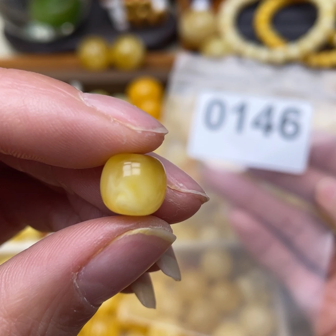 蜜蜡珠宝奇石未镶嵌划痕10