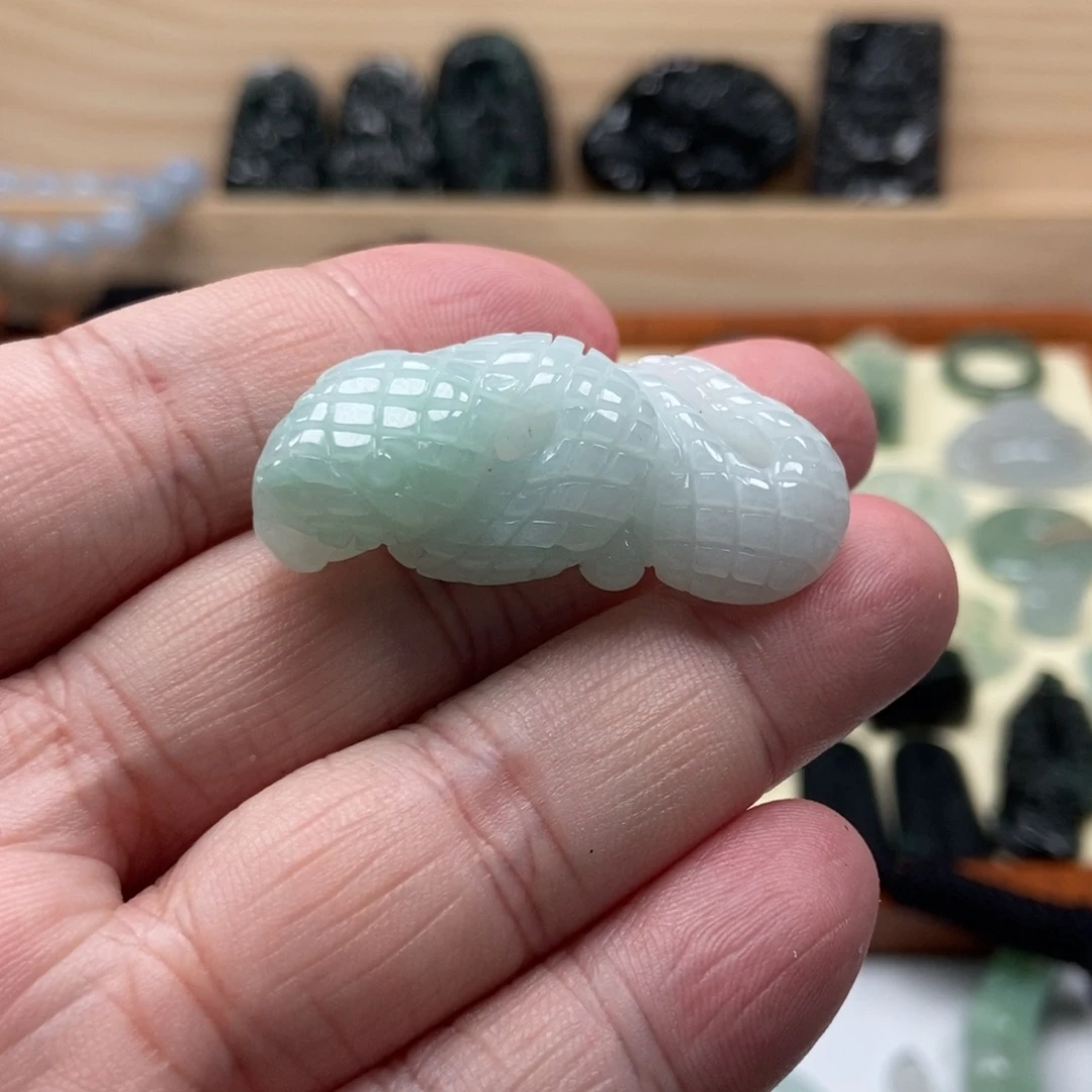 翡翠未镶嵌颈饰灵蛇 天然缅甸ａ货翡翠男女礼物高级感