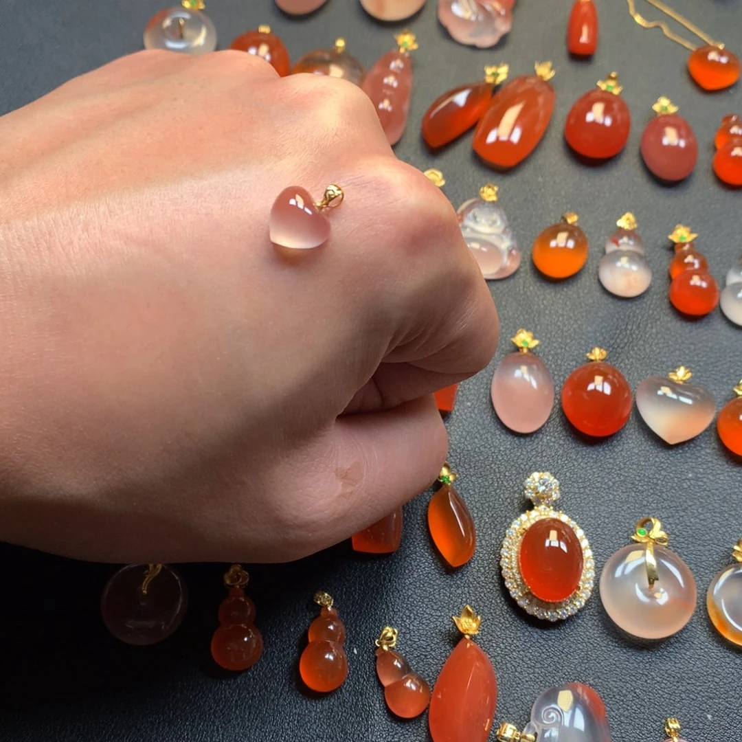 南红玛瑙未镶嵌项链