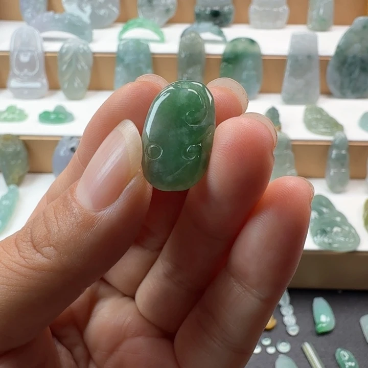 翡翠未镶嵌项链翡翠