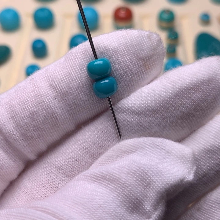 兔***吐绿松石未镶嵌绿松石老型6.2