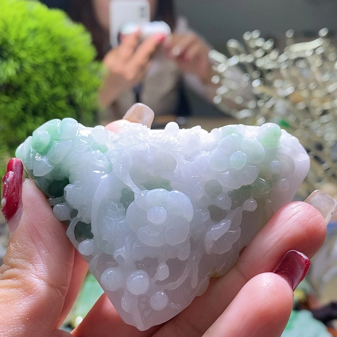 【闪购商品】翡翠颈饰未镶嵌喜上眉梢