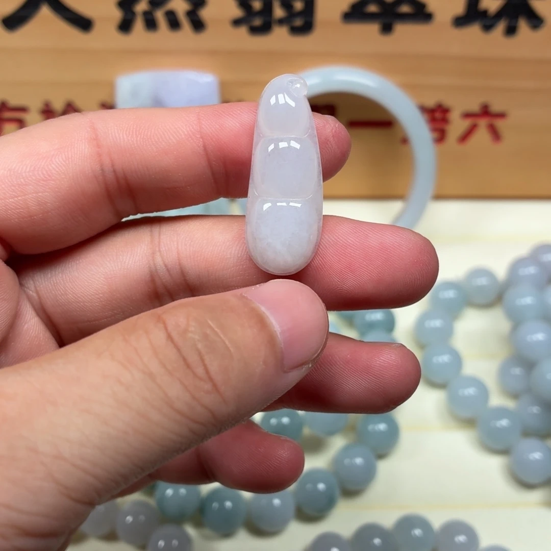 颈饰未镶嵌翡翠福豆