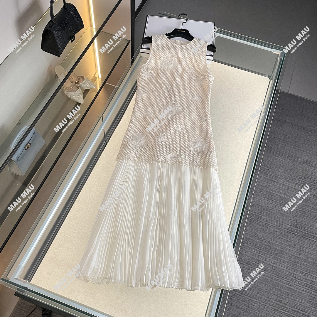 MIUMEM2025夏季新款气质立体提花镂空圆领长款背心连衣裙女DY7157