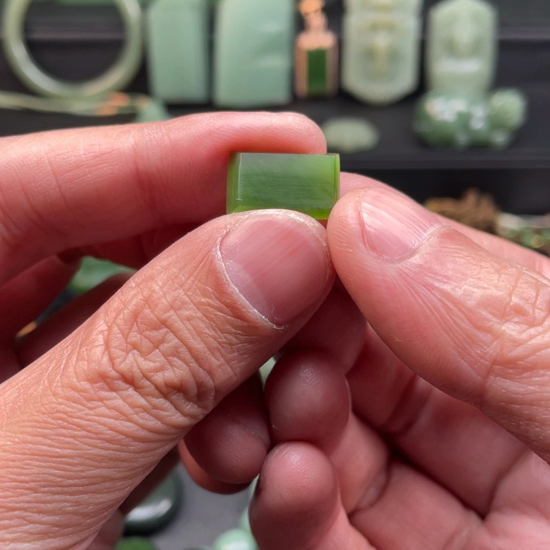 和田玉（碧玉）未镶嵌颈饰