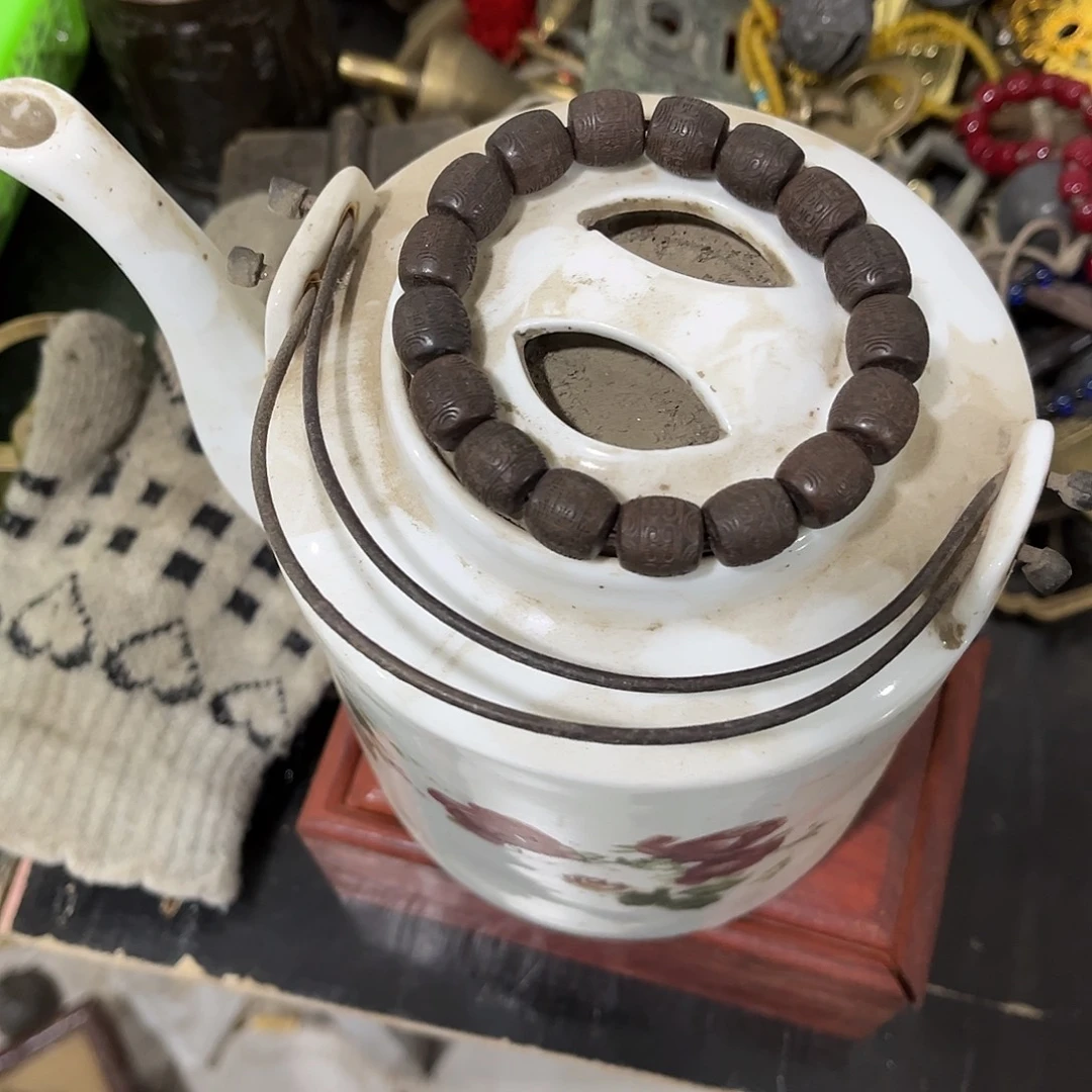 用***长闪电购铜摆件工艺品