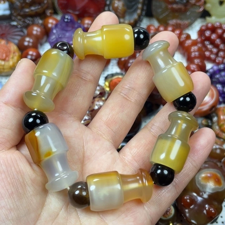 玛瑙/玉髓颈饰未镶嵌