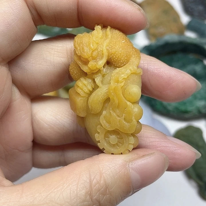 定制翡翠未镶嵌翡翠