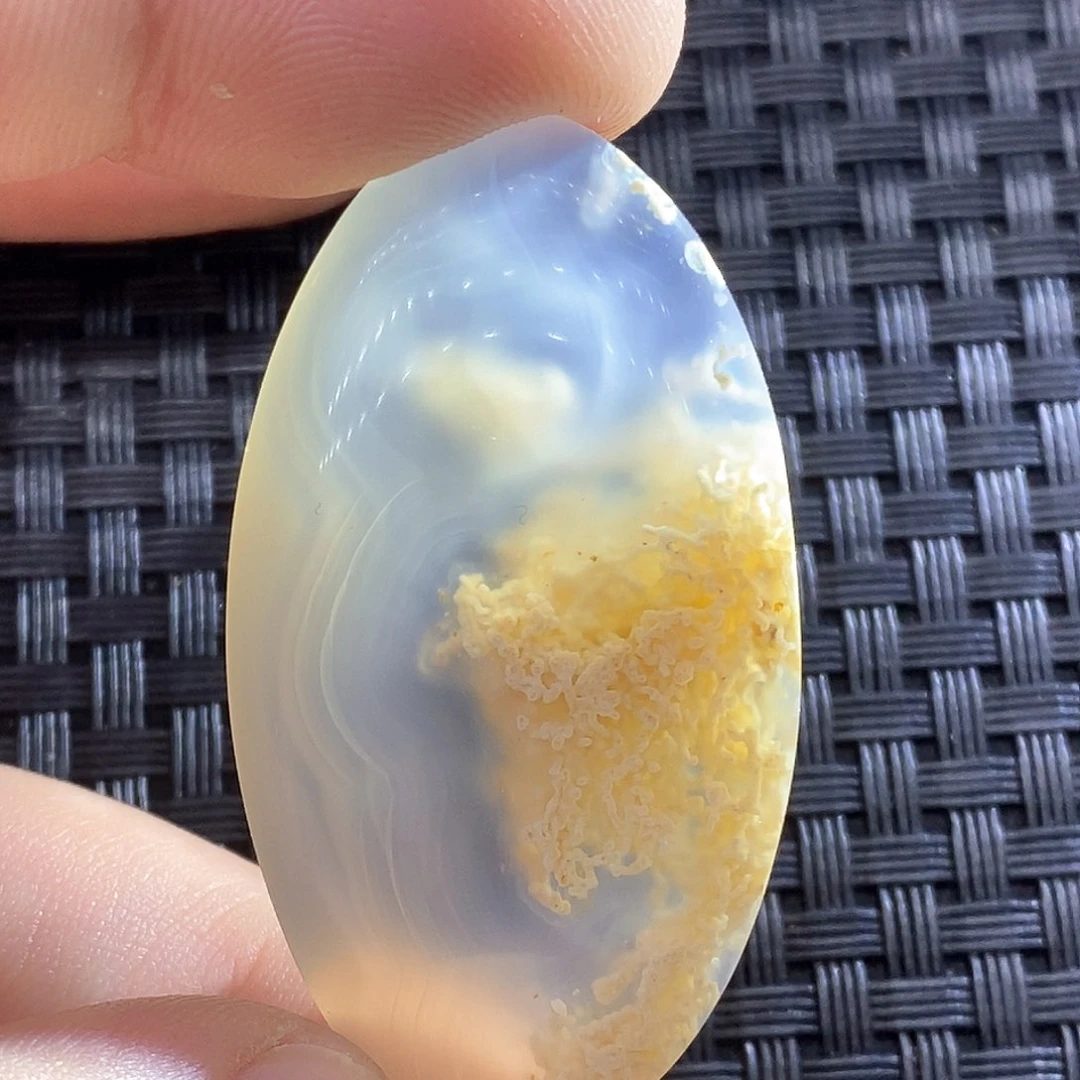 玛瑙/玉髓颈饰未镶嵌行***止