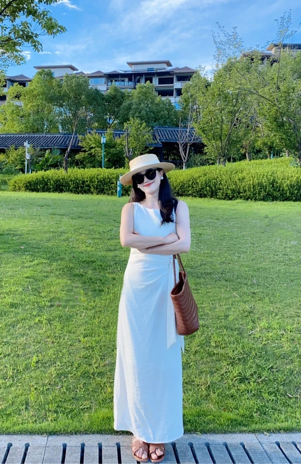 2025小个子韩系 白色亚麻连衣裙白月光显瘦显白连衣裙