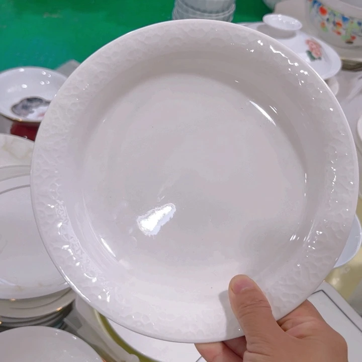 瓷片敦煌浮雕八寸深盘四个微瑕