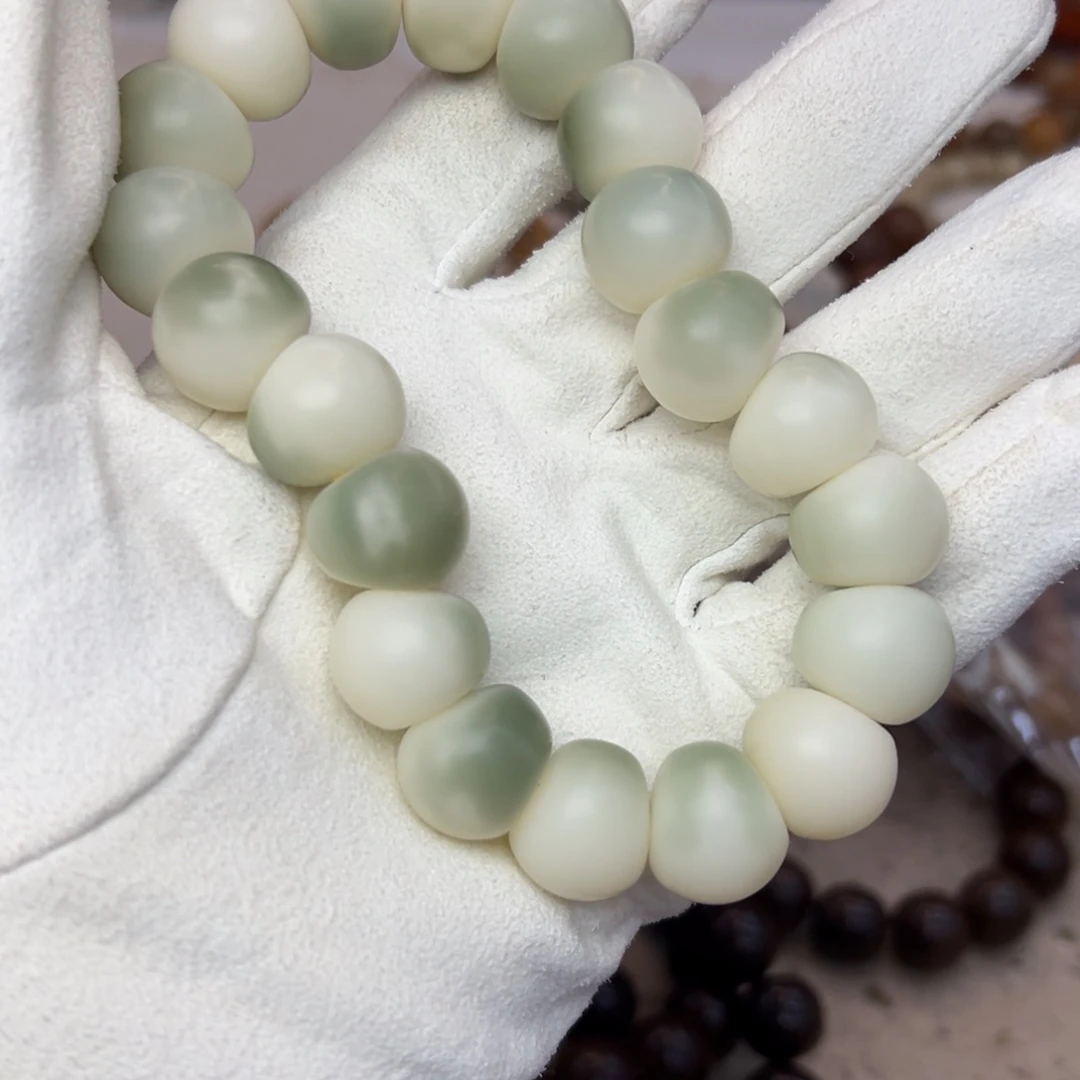 用***8菩提根/象牙果吊坠17微瑕干磨715