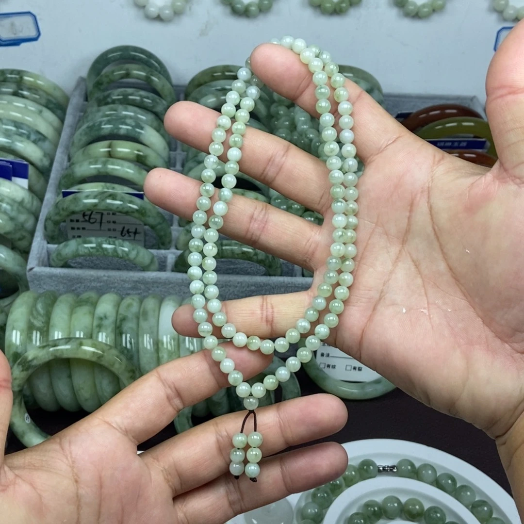 未镶嵌蛇纹石玉手链