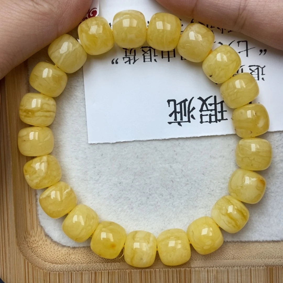 未镶嵌蜜蜡裸石111