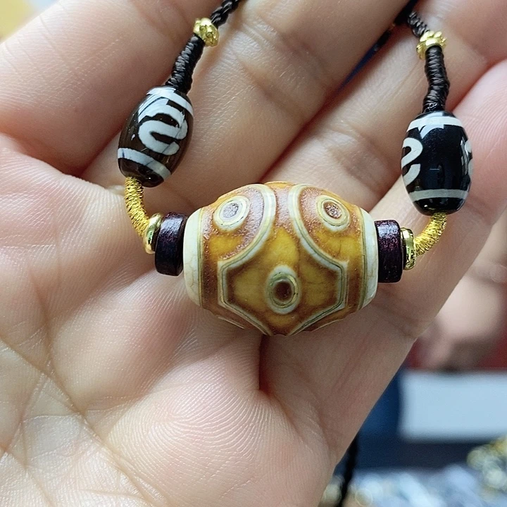 玛瑙/玉髓合金颈饰