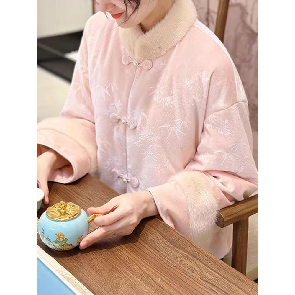 2024年秋冬新款新中式国风轻奢气质高级感唐装粉色提花加厚外套女
