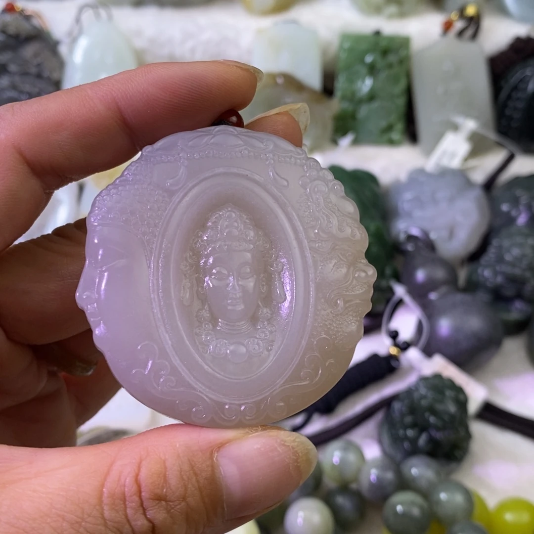 和田玉未镶嵌挂件一**风