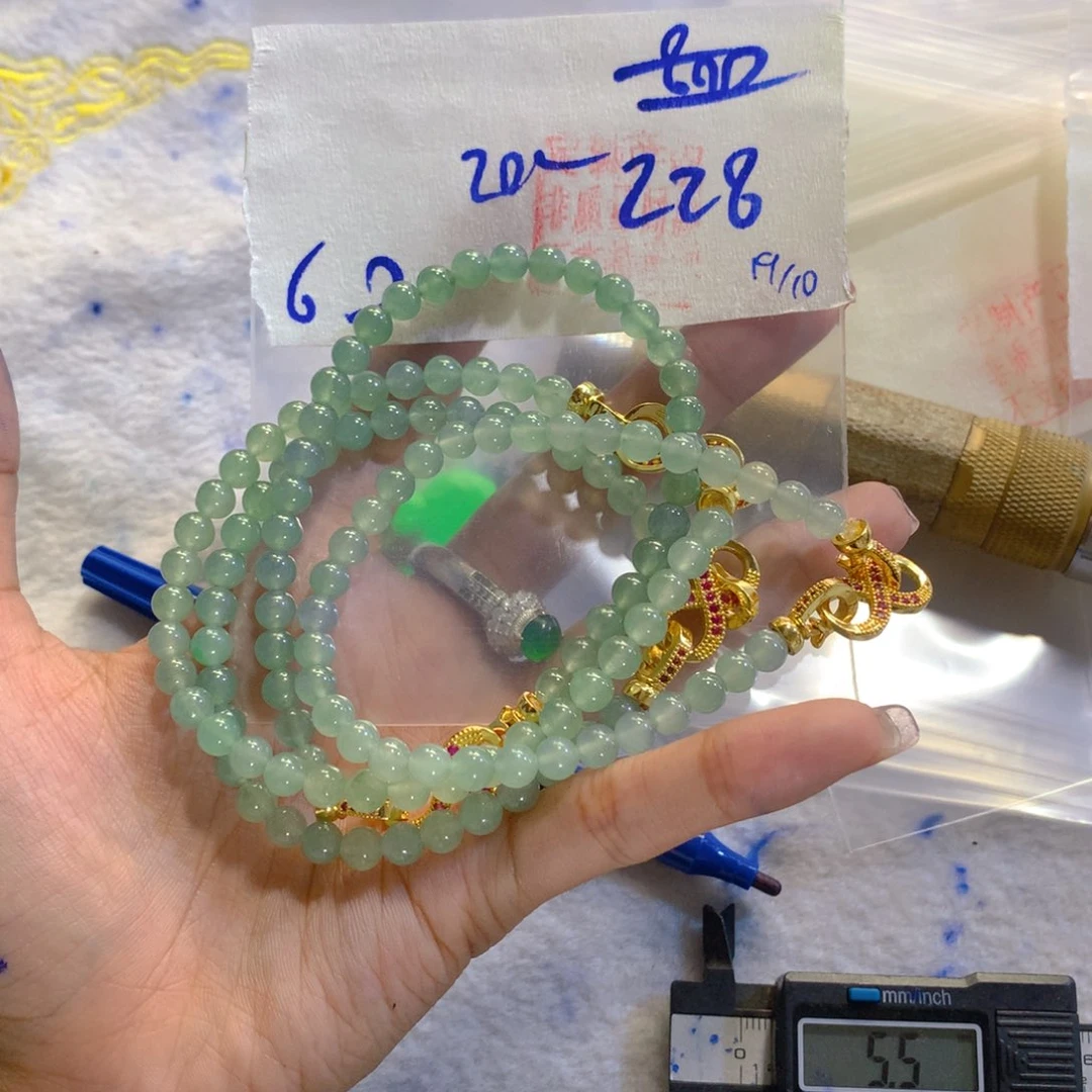 未镶嵌定制翡翠天然缅甸翡翠多样性