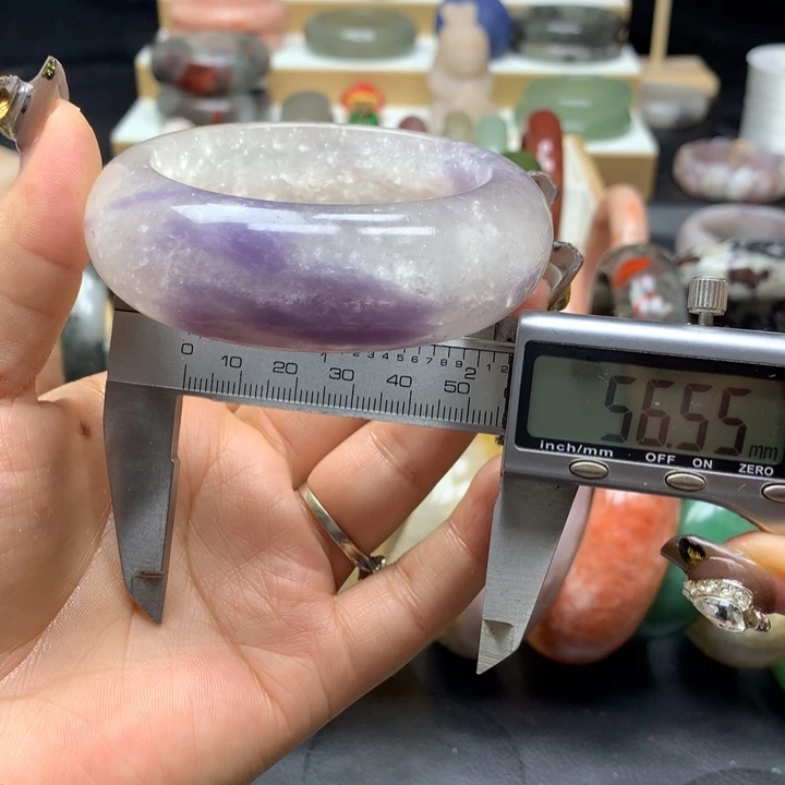 未镶嵌手镯石英质玉