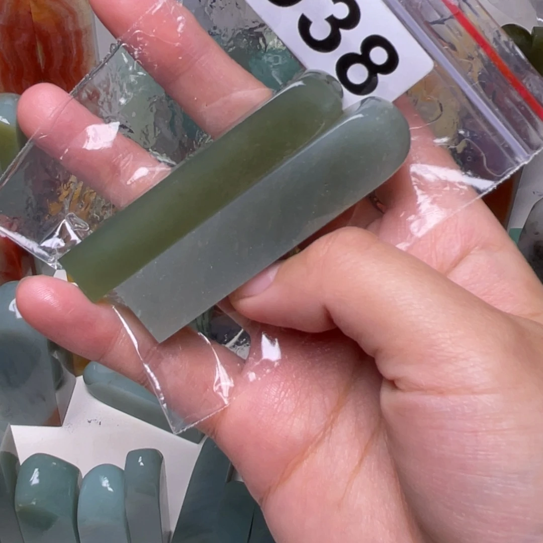 老挝石丹东晶丹东晶