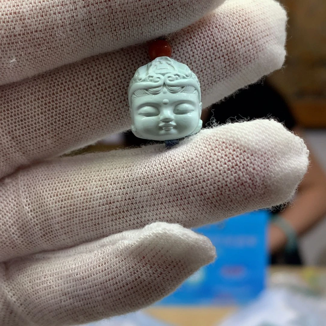 绿松石未镶嵌挂件