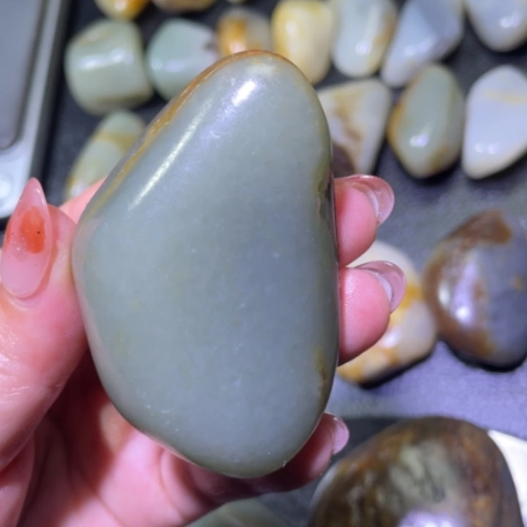 【闪购商品】颈饰未镶嵌和田玉