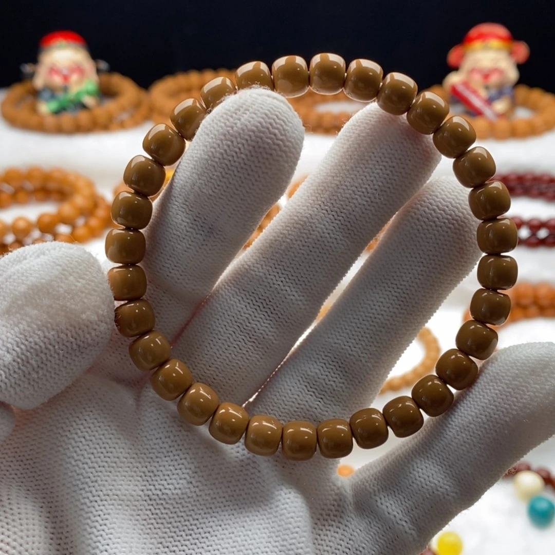 L***、吊坠猴头核桃猴头核桃