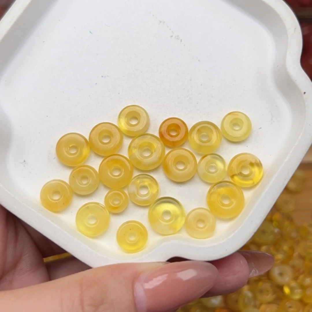 ，***，琥珀未镶嵌吊坠(不含链)多样性