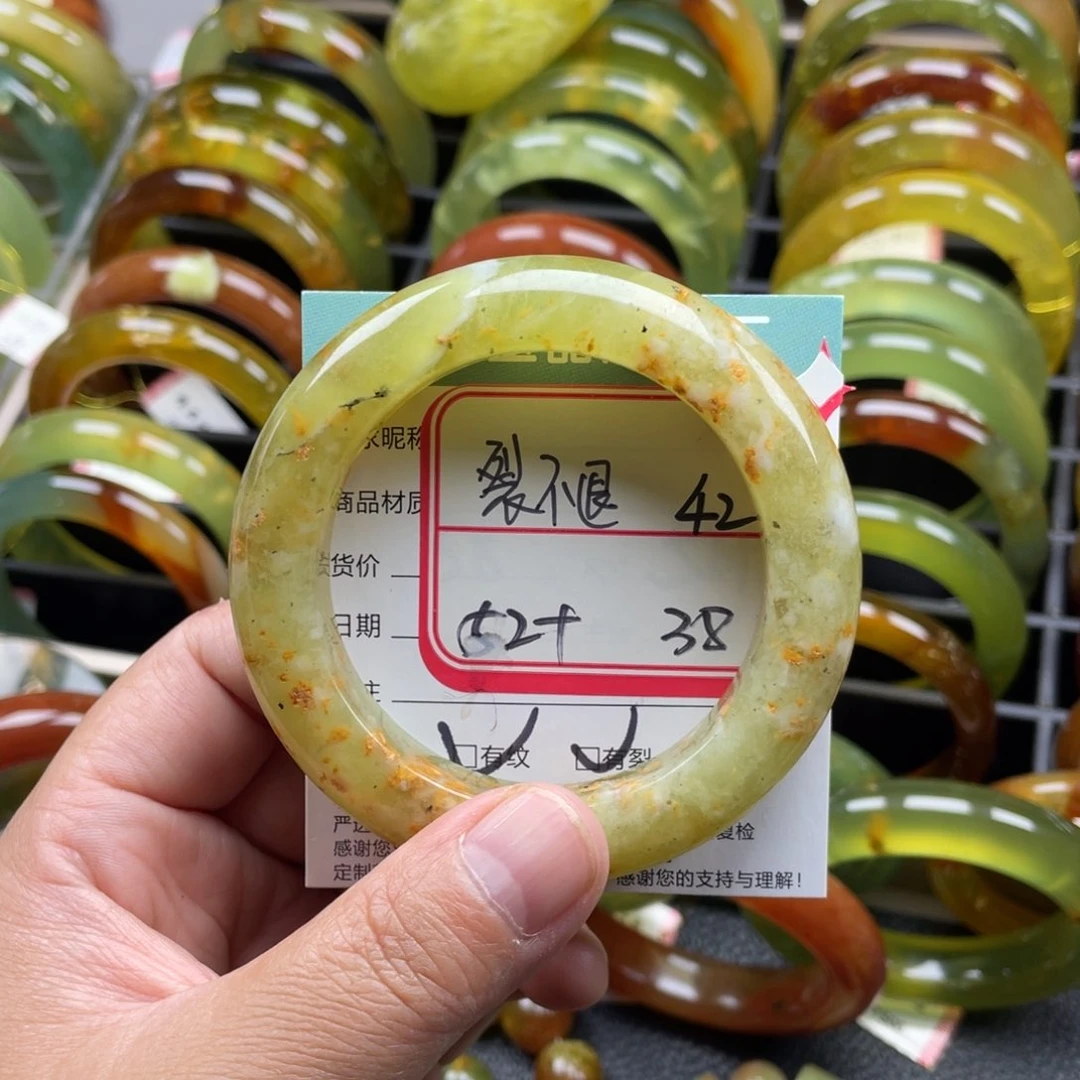 未镶嵌蛇纹石玉手镯有裂手镯特价不退不换