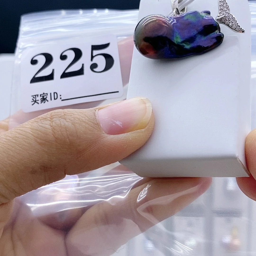 钛钢淡水珍珠颈饰