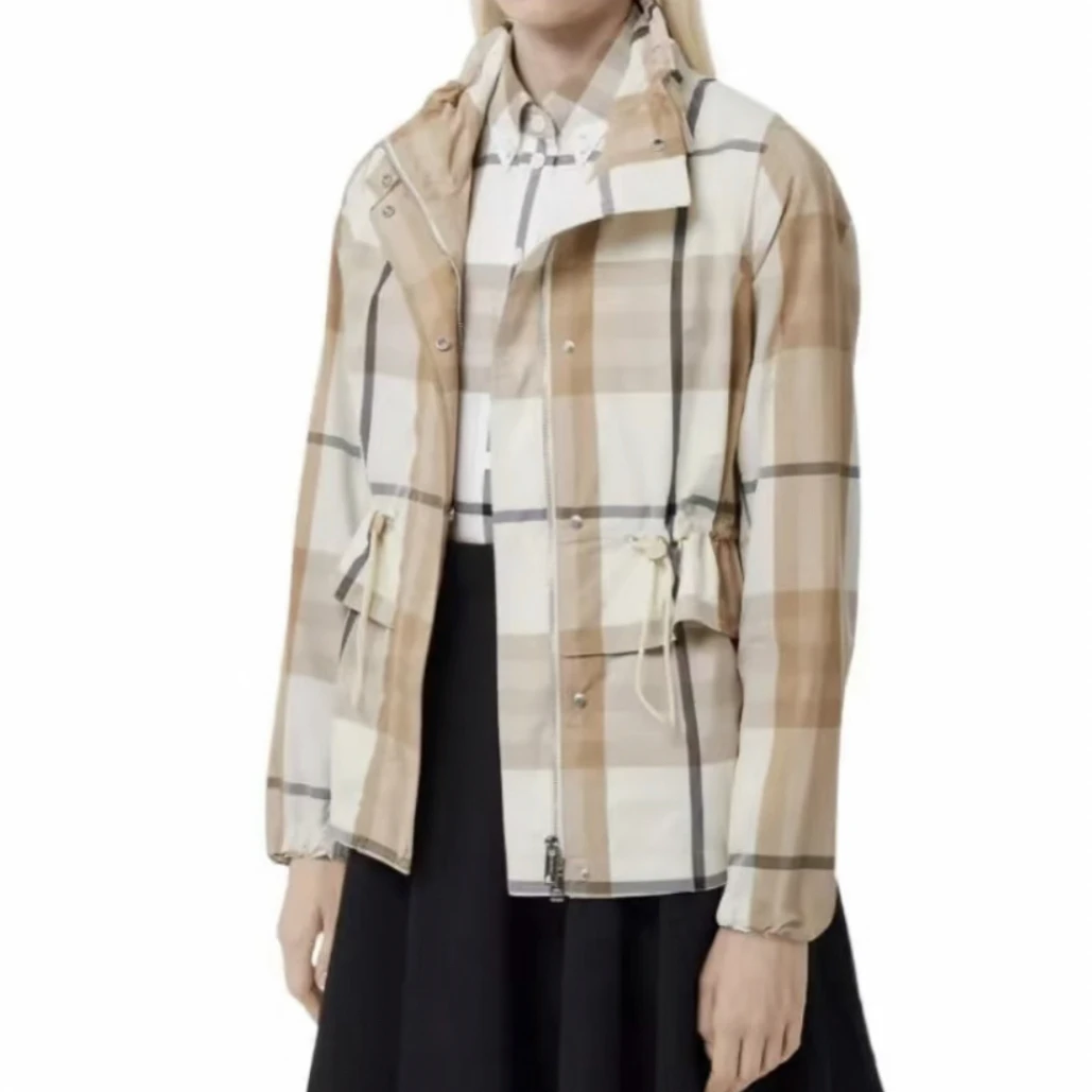 99新 BURBERRY/博柏利 立领夹克外套/UK8码/C01660