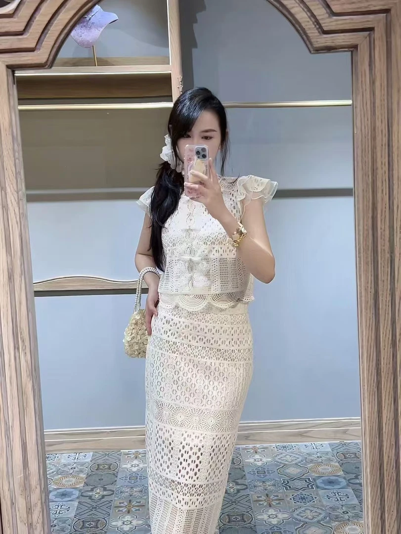 花颜优雅夏季白色拼接套装重工法式上衣设计师气质小香风蕾丝
