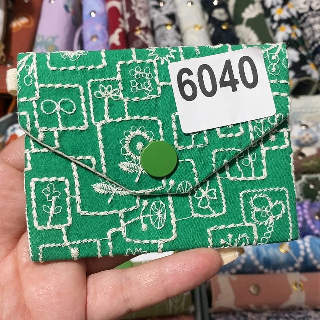 织绣卡包    6040