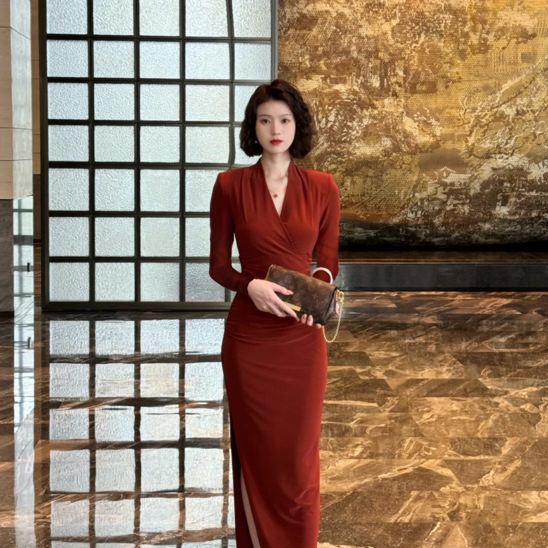 彩彩家【秋日幻想】初秋款显白显瘦修身侧拉链优雅气质女装连衣裙