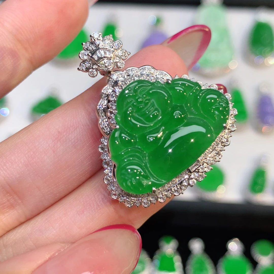 翡翠18K金镶嵌颈饰吊坠