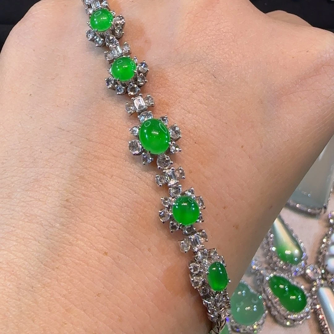 18K金镶嵌手链翡翠木纳