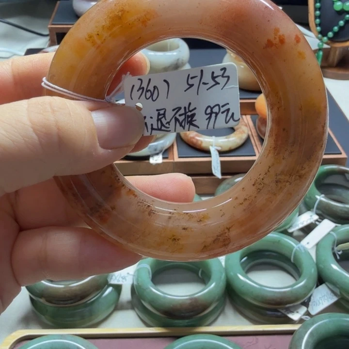 石英岩玉未镶嵌手镯