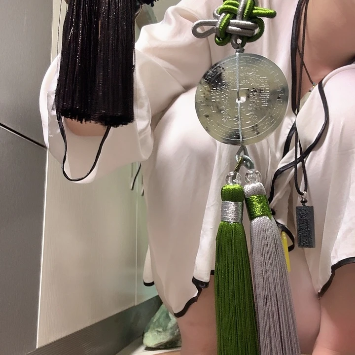 岫玉未镶嵌山鬼花钱车挂