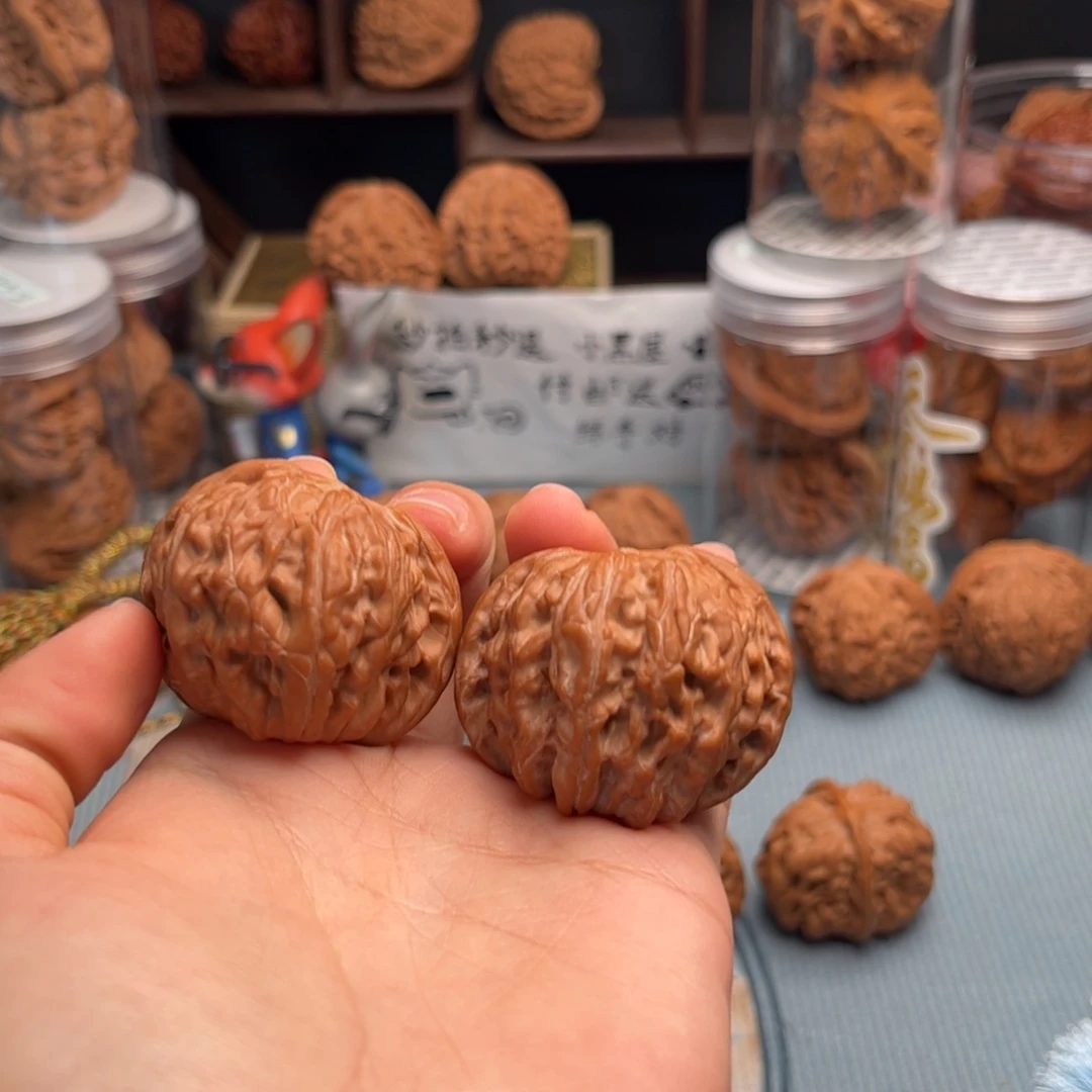 文玩核桃把件蝴蝶磨41