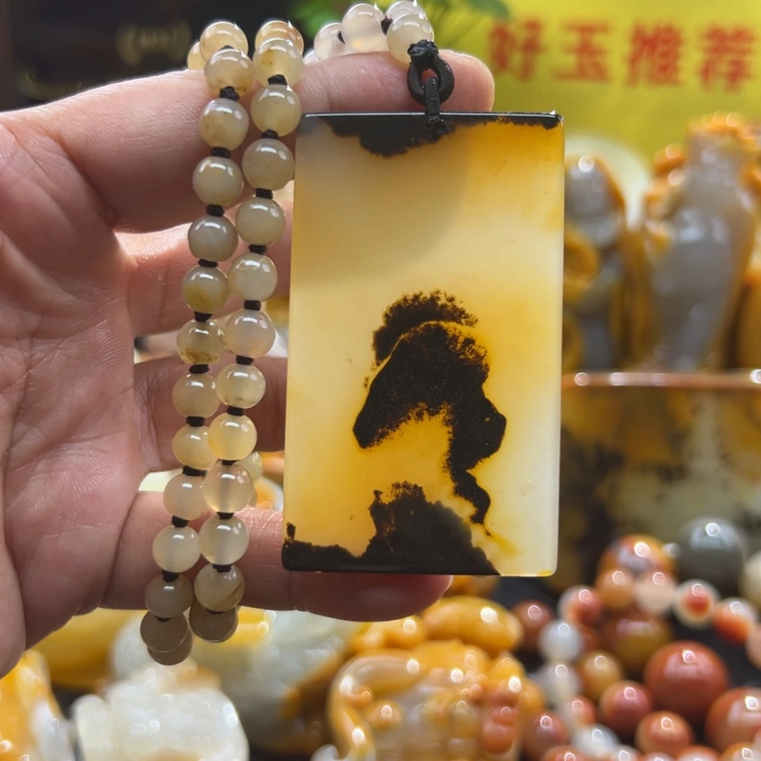 石英质玉未镶嵌颈饰