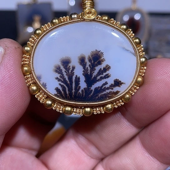 玛瑙/玉髓合金颈饰