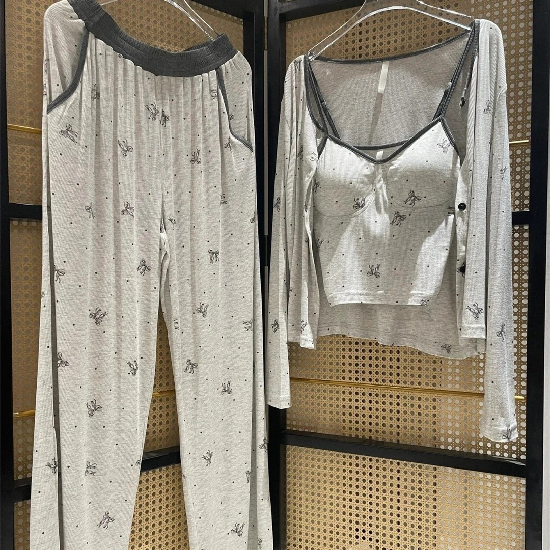 带胸垫蝴蝶结印花吊带代尔睡衣女春秋季长袖长裤家居服三件套装