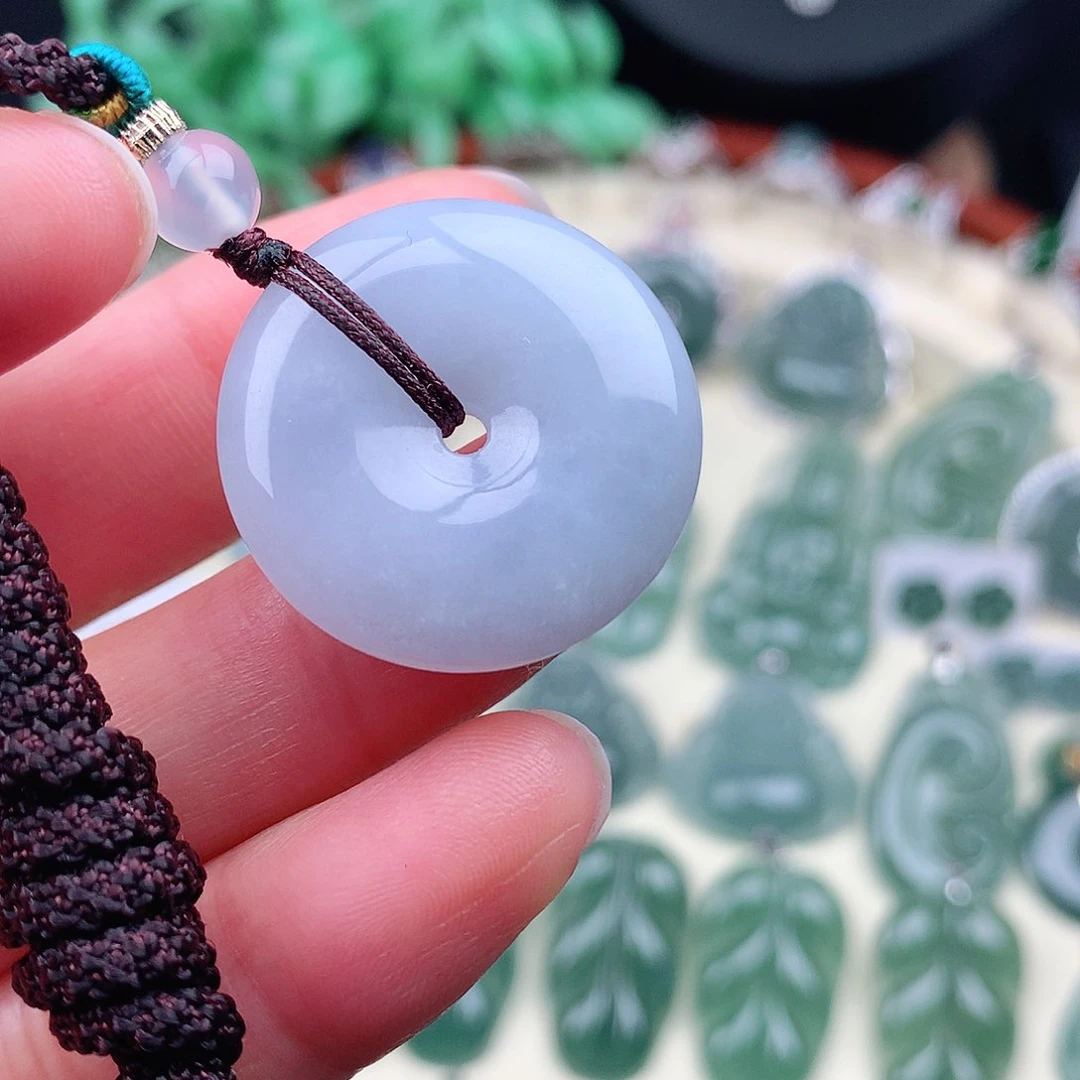 翡翠未镶嵌颈饰吊坠