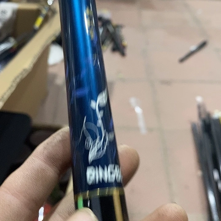 关***洲碧波配节鱼竿一根70号，